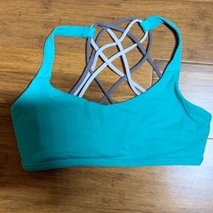 AVAILABLE - LULULEMON Free To Be Wild Sports Bra🍋